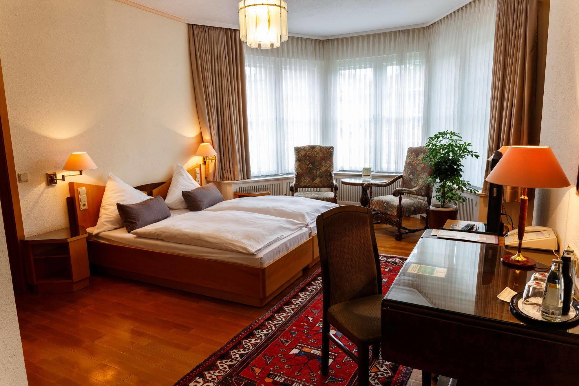Parkhotel Unter Den Linden Halberstadt Eksteriør billede