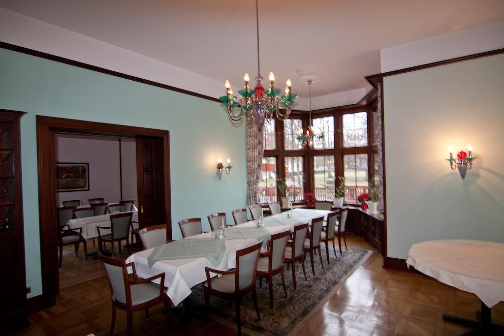 Parkhotel Unter Den Linden Halberstadt Eksteriør billede
