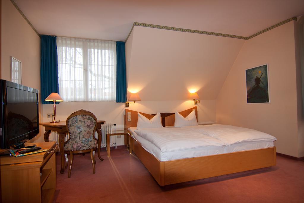 Parkhotel Unter Den Linden Halberstadt Eksteriør billede
